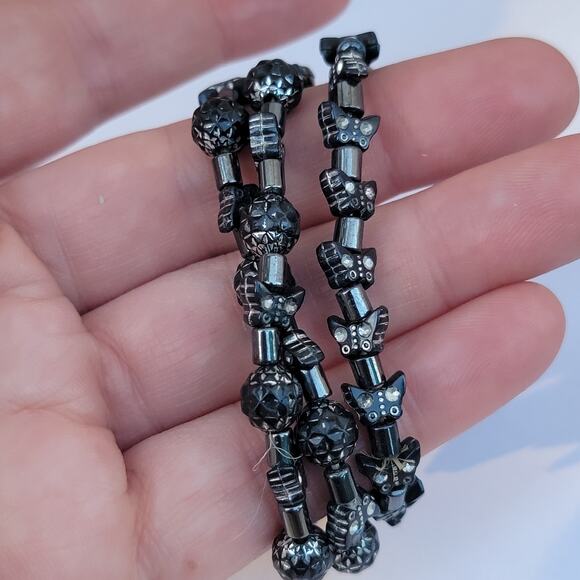 Vintage hematite bracelet carved animals black metallic stretch 90s - Picture 9 of 10